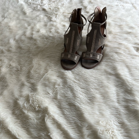 Taupe Embroidered Design Strappy Block Heals - Picture 7 of 9